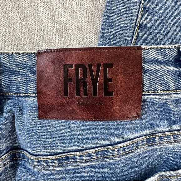 Frye Front Pocket Flare Jeans. Size 31. - Picture 7 of 11
